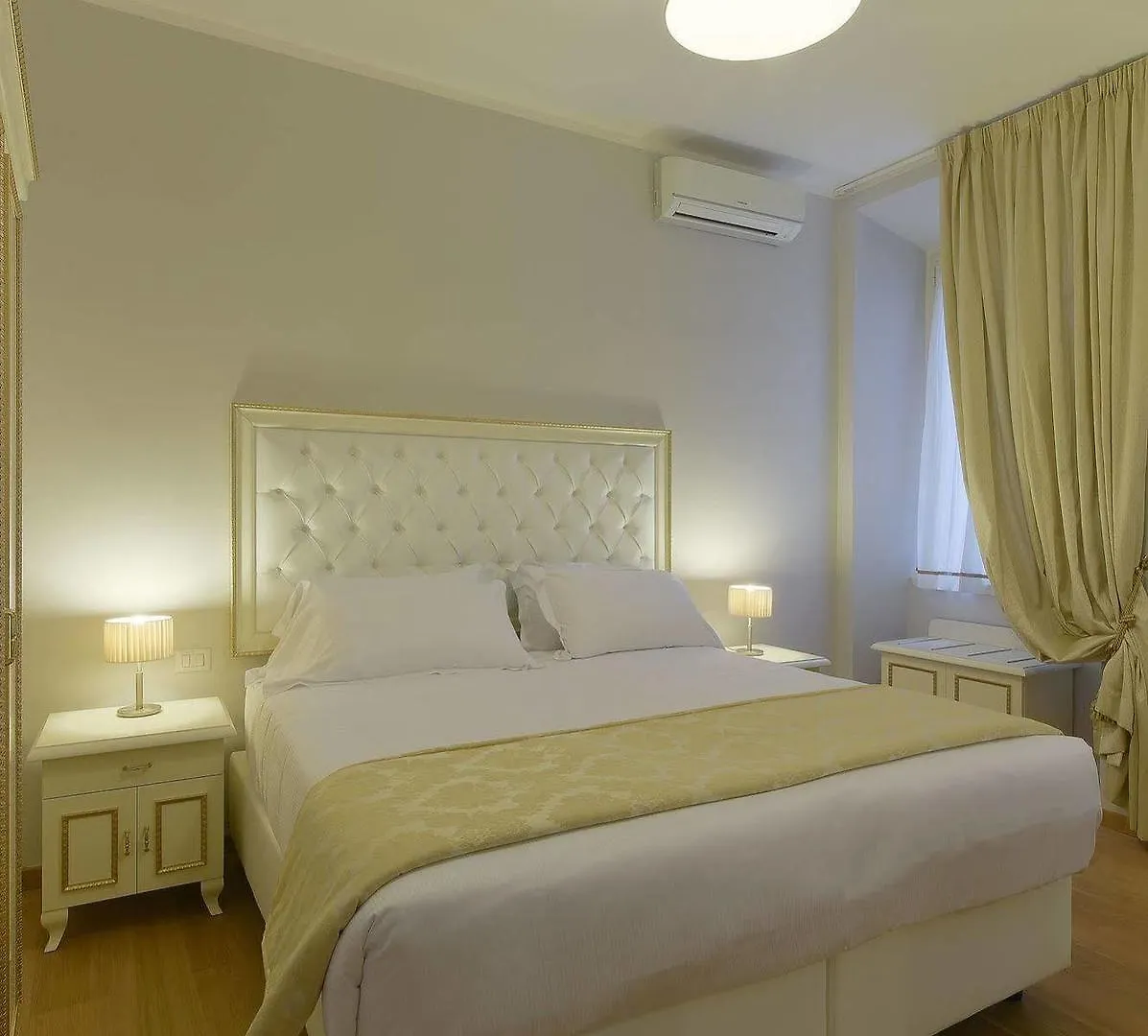 Bed & Breakfast Gravina Suite Frattina Rome